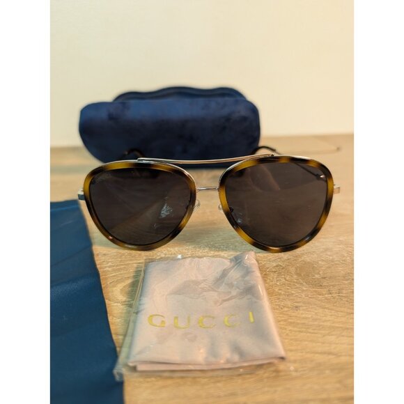 Gucci GG0062S  002 Women's Sunglasses Tortoiseshell Hard Case Sleeve Designer - Picture 2 of 7